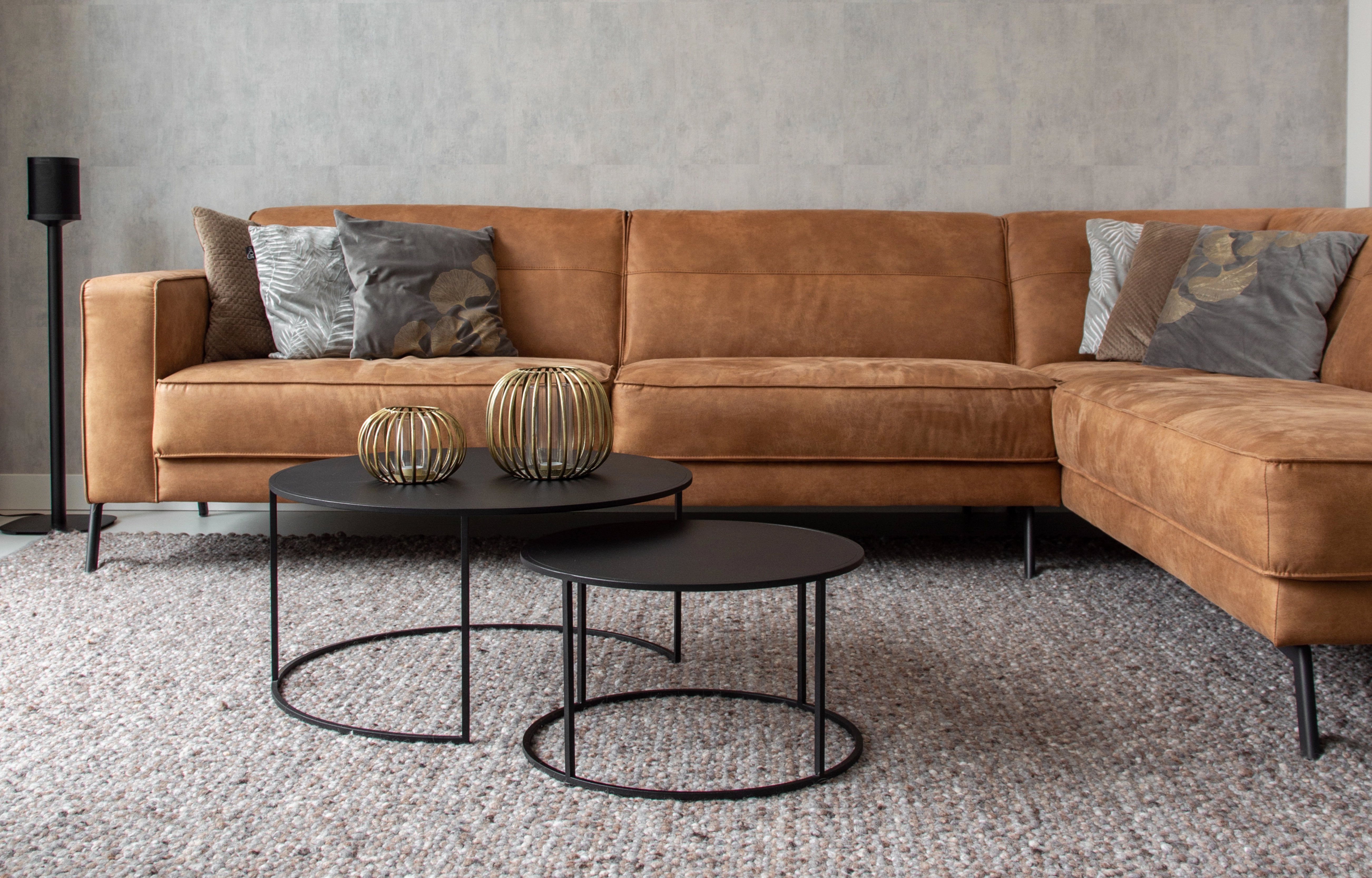 Maintenance for leather and fabric sofas | Table du Sud