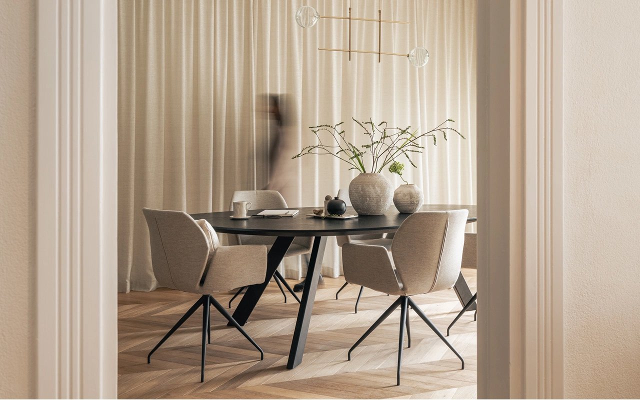 Assymetrische eettafel | Table du Sud