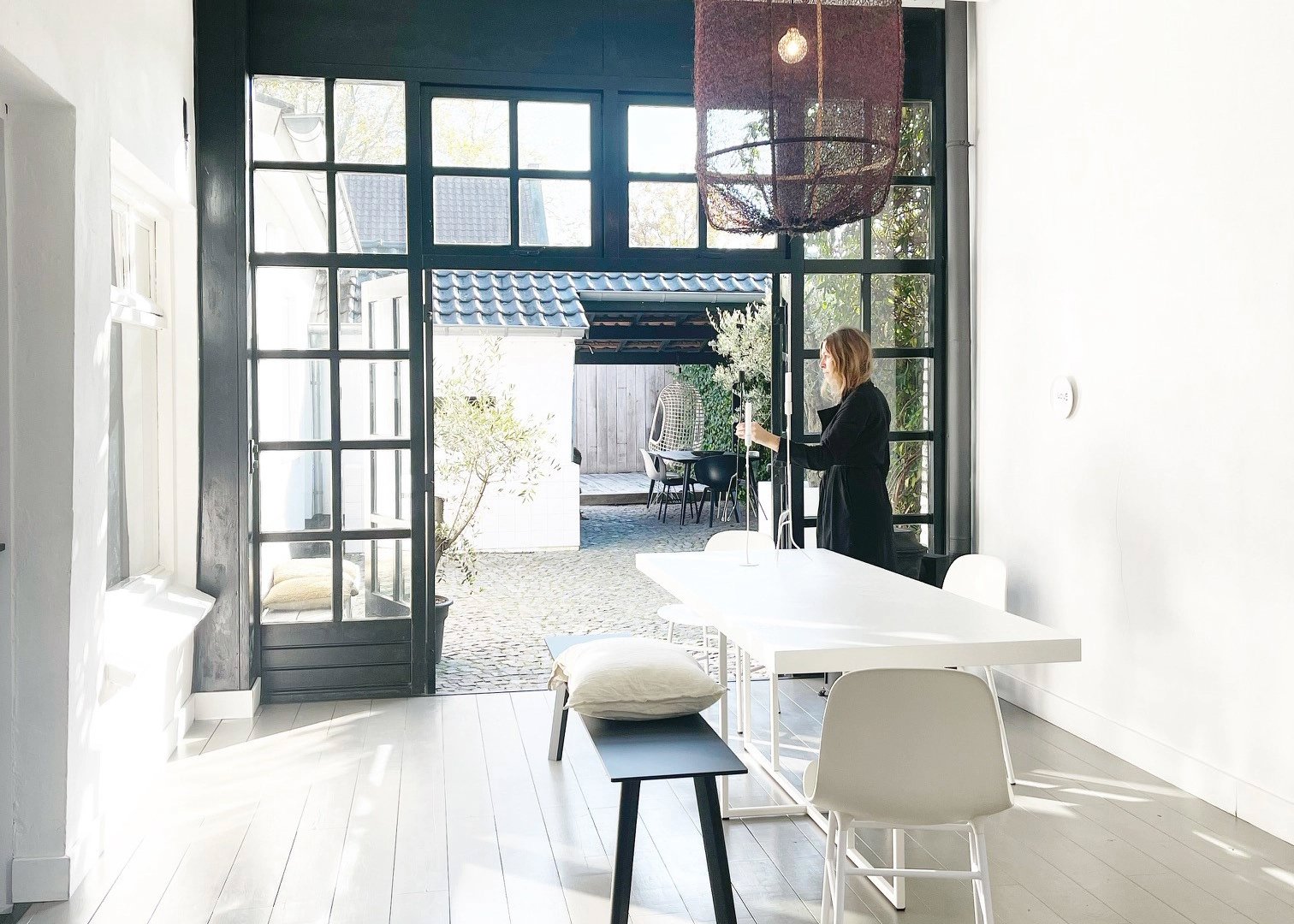 kaarsvet-verwijderen Kaarsvet verwijderen van je tafel | Table du Sud