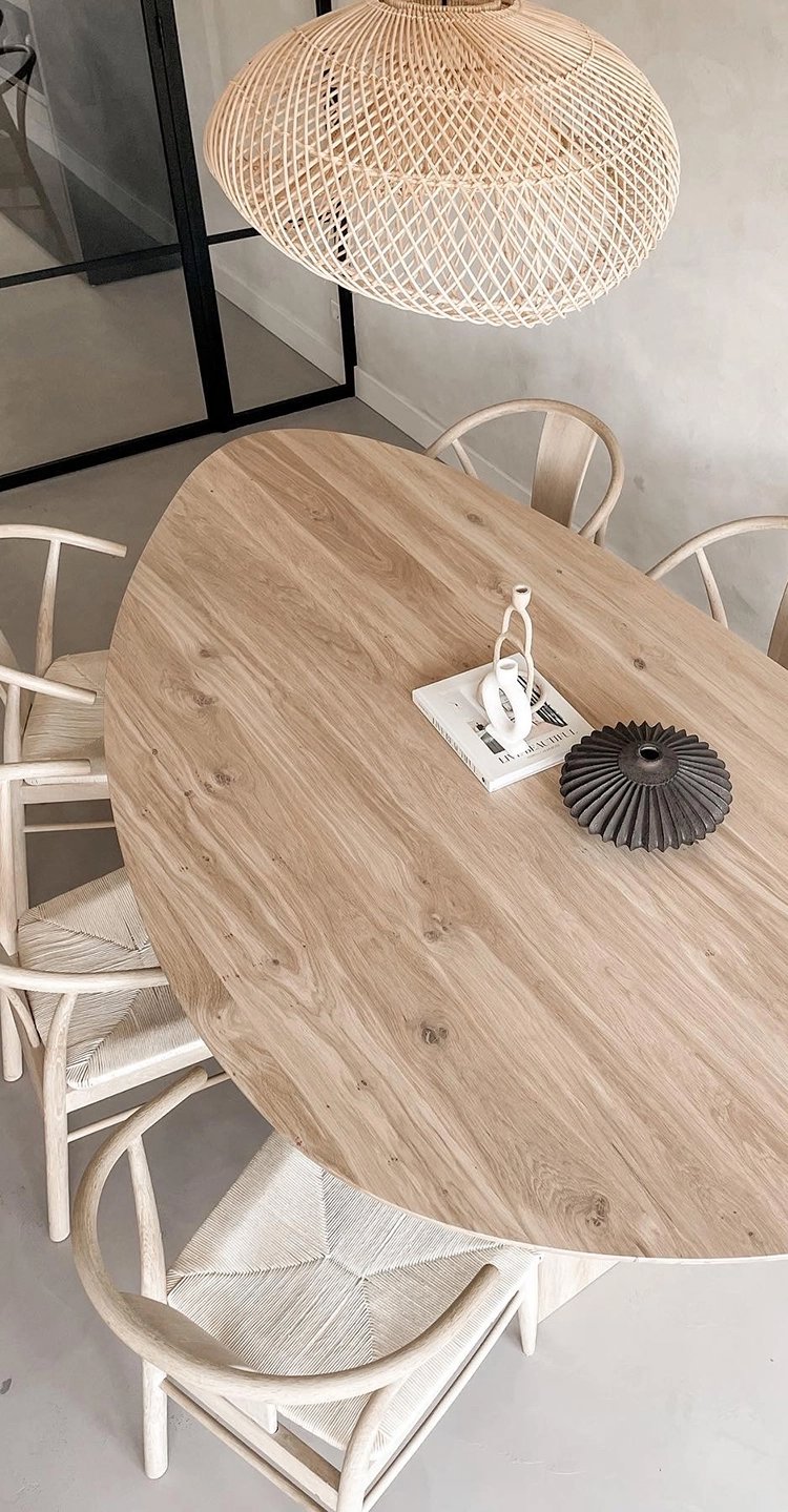 assymetrische-eettfafel Assymetrische eettafel | Table du Sud