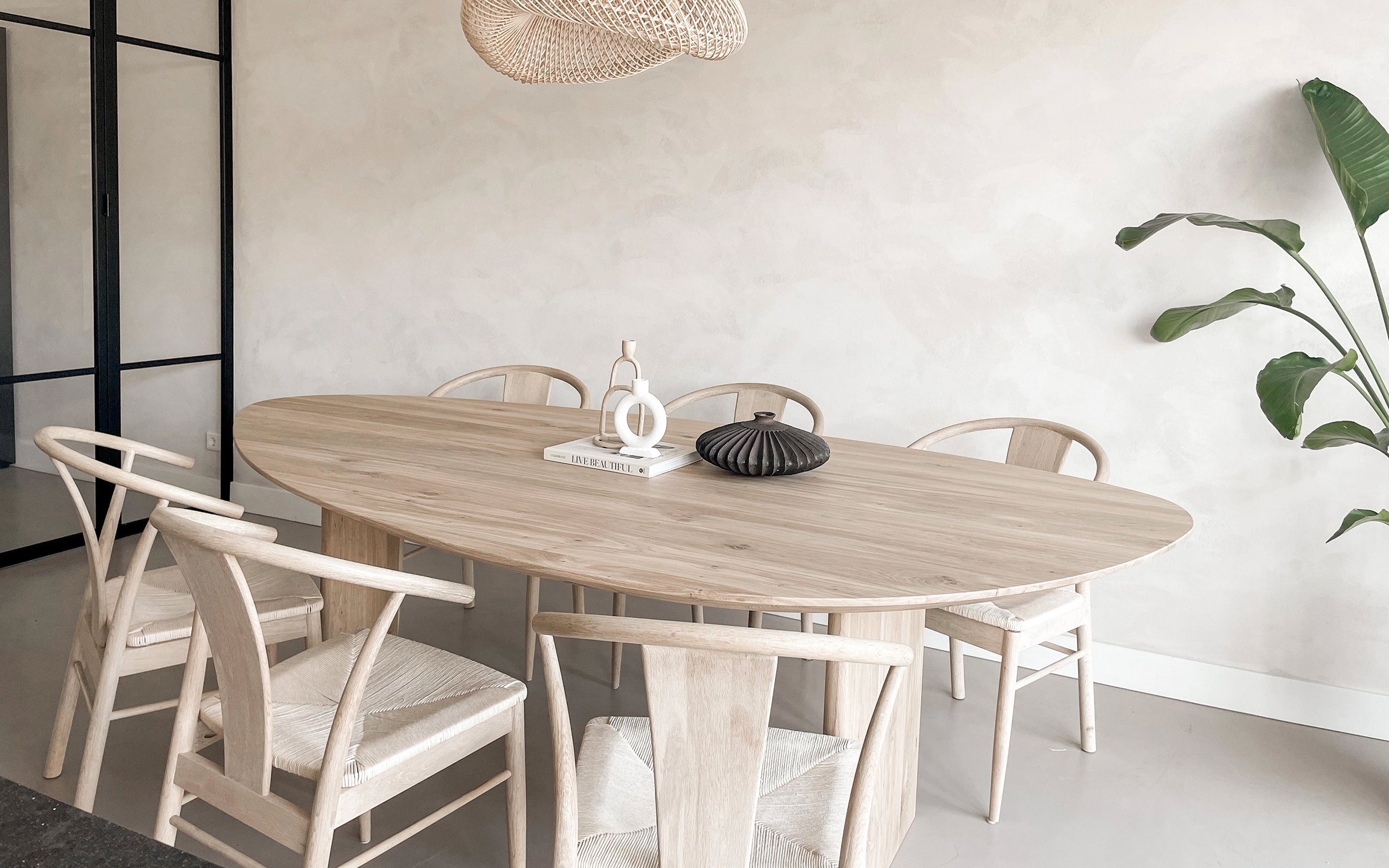 assymetrische-eettfafel Assymetrische eettafel | Table du Sud