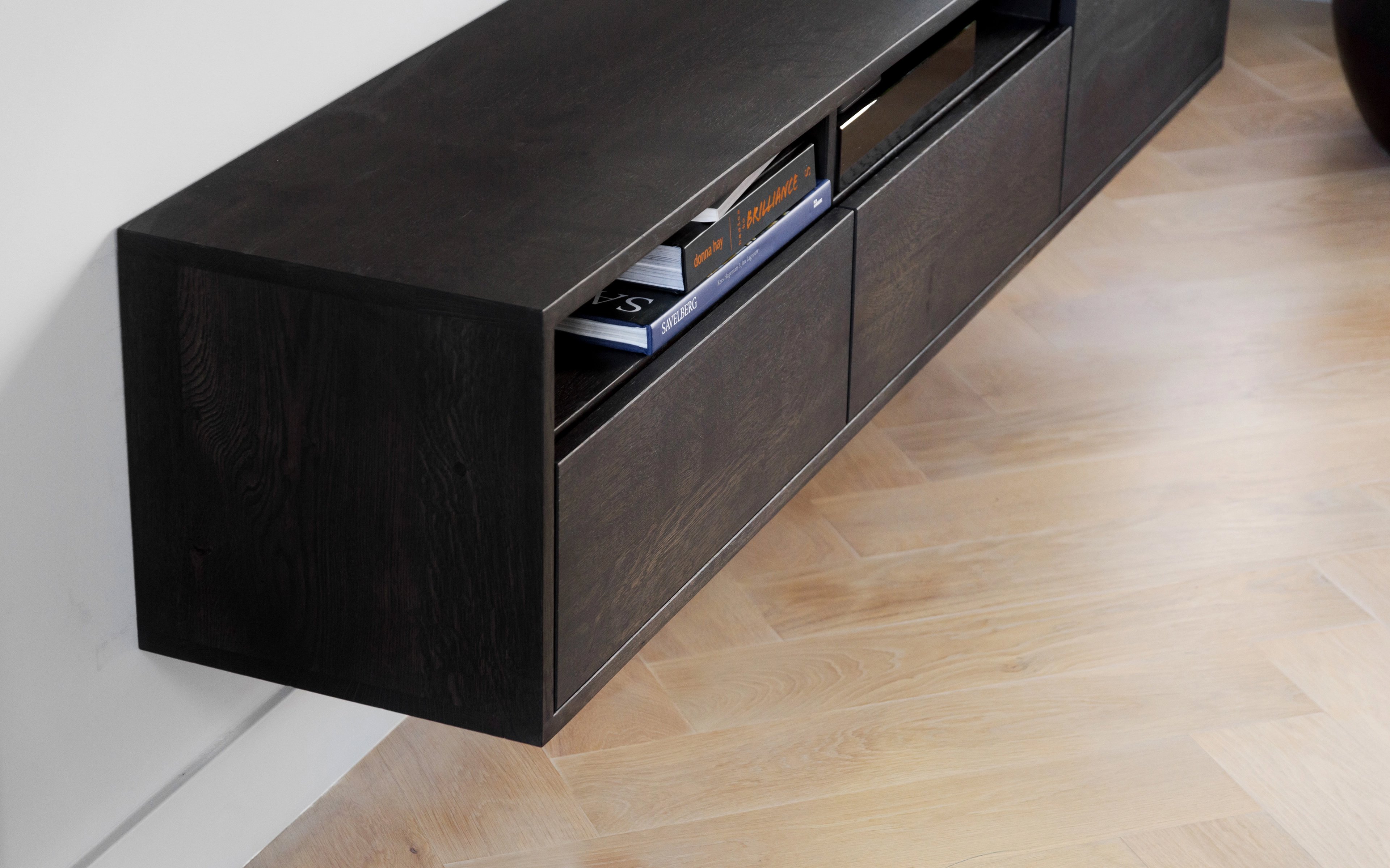 How to choose a TV furniture | Table du Sud