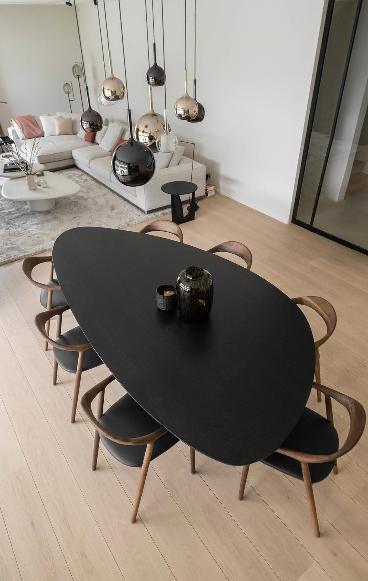 Organische tot asymmetrische salontafel | Table du Sud