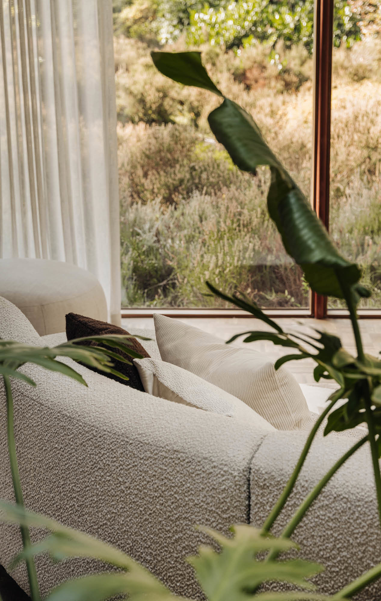 Organische tot asymmetrische salontafel | Table du Sud