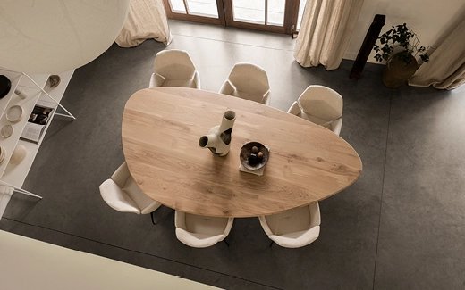 kiezelvormige-eikenhouten-eettafel-liv