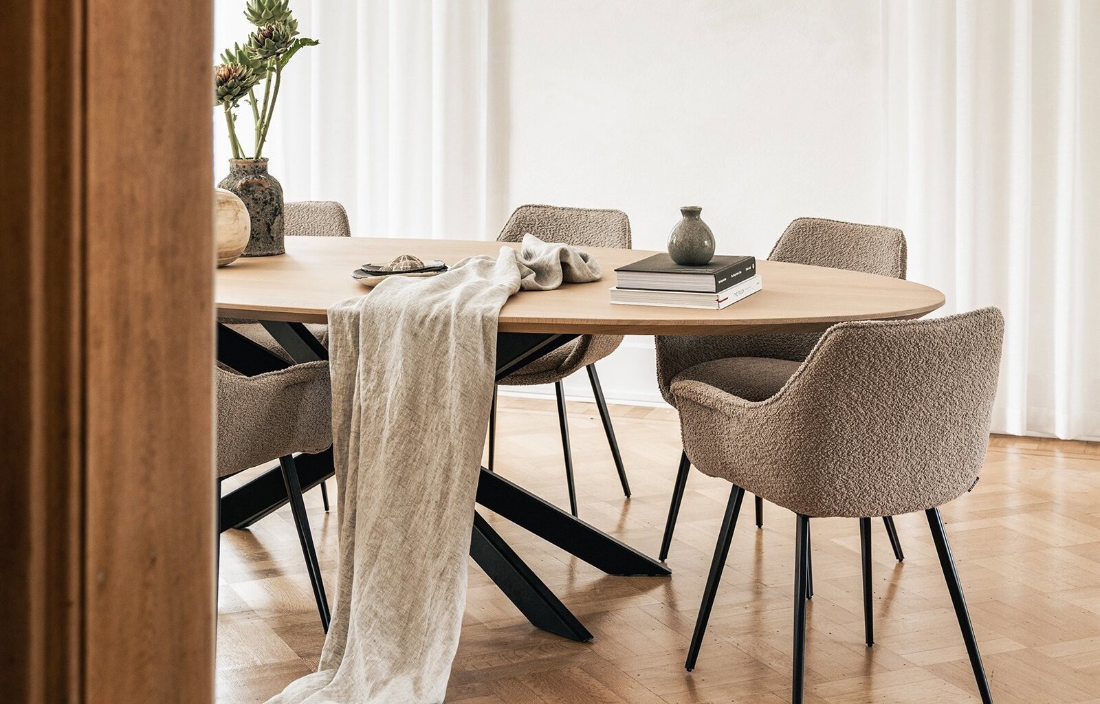 ovale-tafel-gap-8x4-71072 (1)