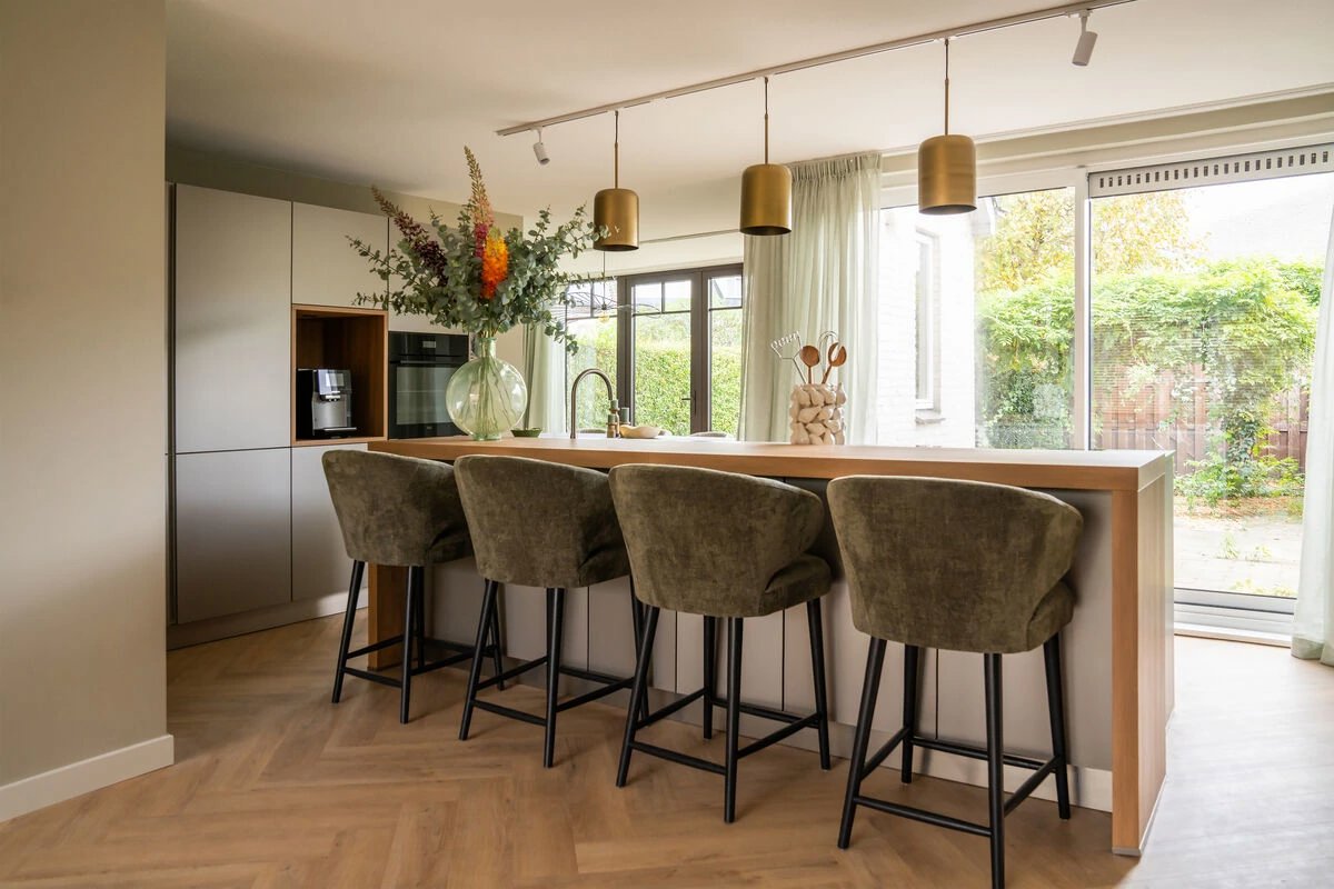 Kopen zonder kijken pijnacker keuken met 4 barkrukken 