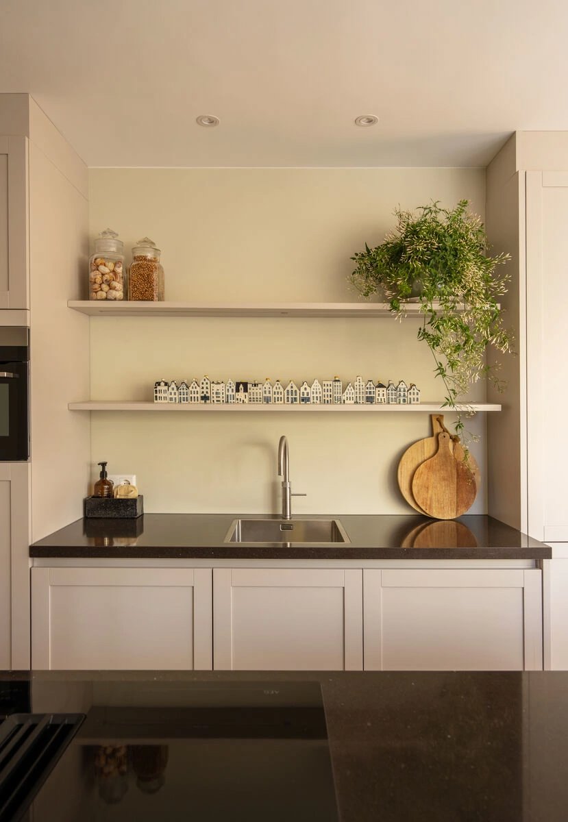 Gedeelte van de keuken uit Kopen Zonder Kijken in Hengelo