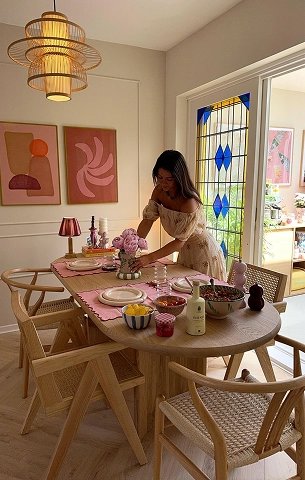 Sanne-van-Lierop-sfeerfoto-eikenhouten-eettafel