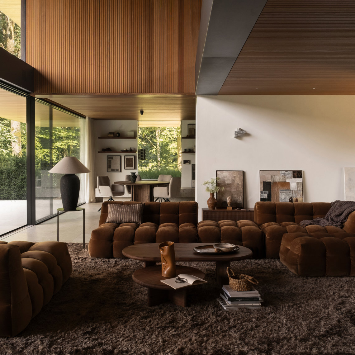 Woontrend El Chocolate Massimo bank velvet bruin met bruine salontafel