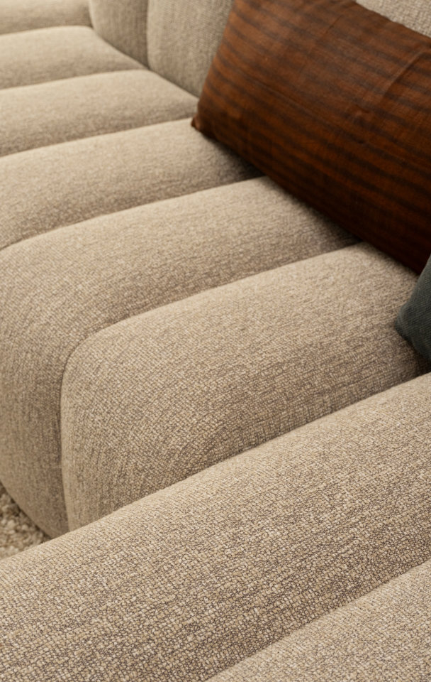 Close-up bank Monroe