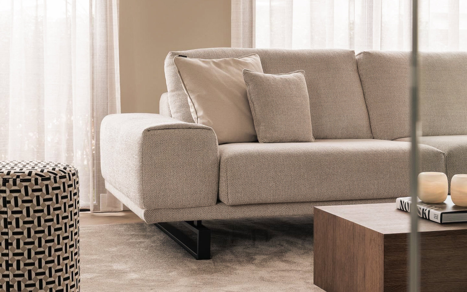 Close-up bank van moderne woonstijl