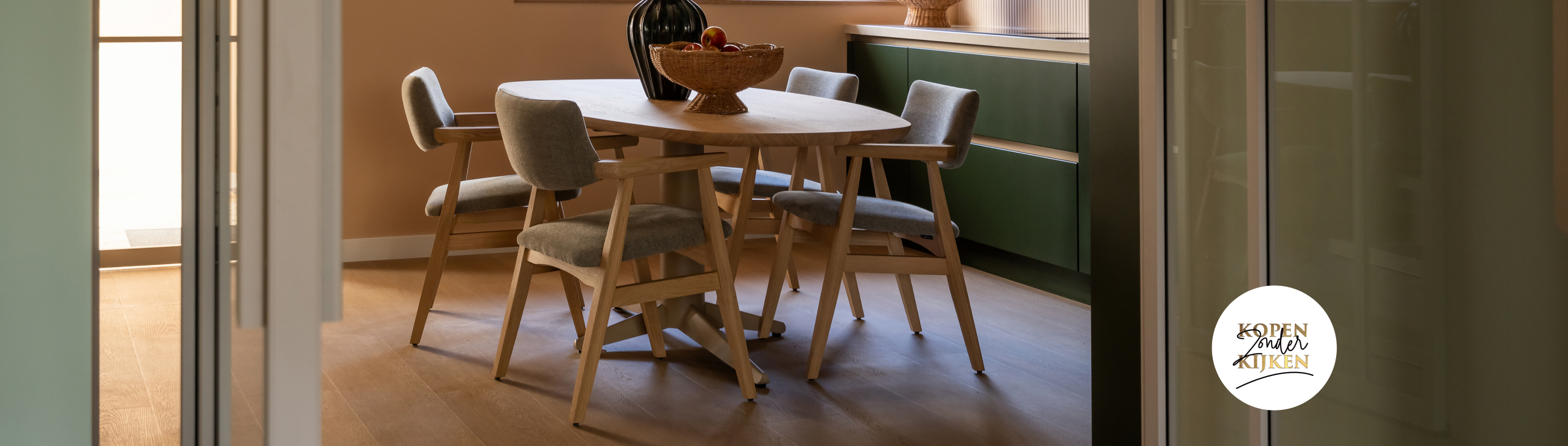 Kopen Zonder Kijken 2026 header afbeelding met eetkamerset