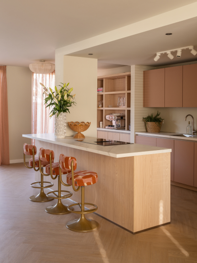 Kopen Zonder Kijken aflevering 2 keuken en barstoelen