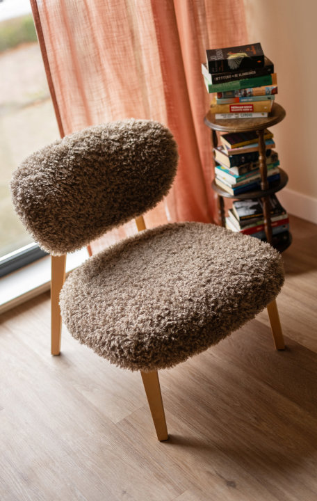 Fluffy fauteuil voor Sarah en Lasse in Kopen Zonder Kijken 9 maart 2026