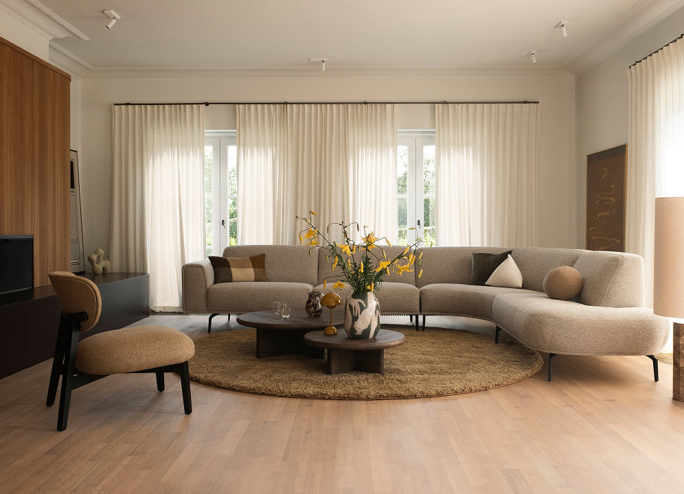 Woonkamer inrichting met looproutes