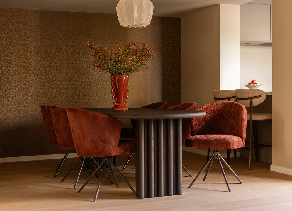 Eettafel en eetkamerstoelen Kopen Zonder Kijken seizoen 9 aflevering Jolien