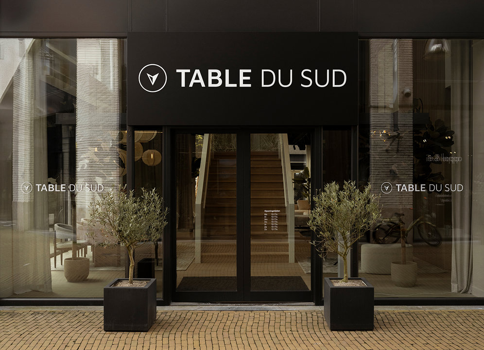 Ingang woonwinkel Zwolle Table du Sud