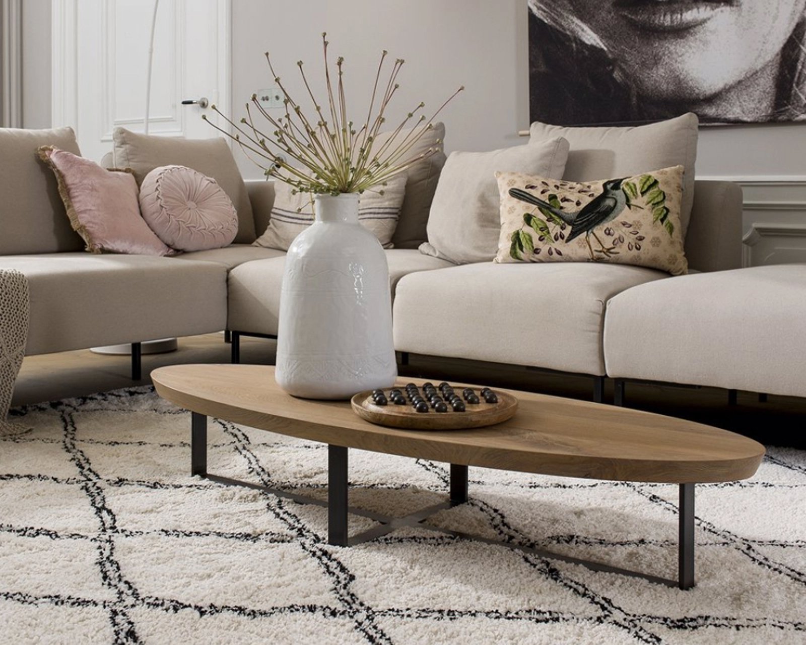 OvaleeikenhoutensalontafelLewis-175759