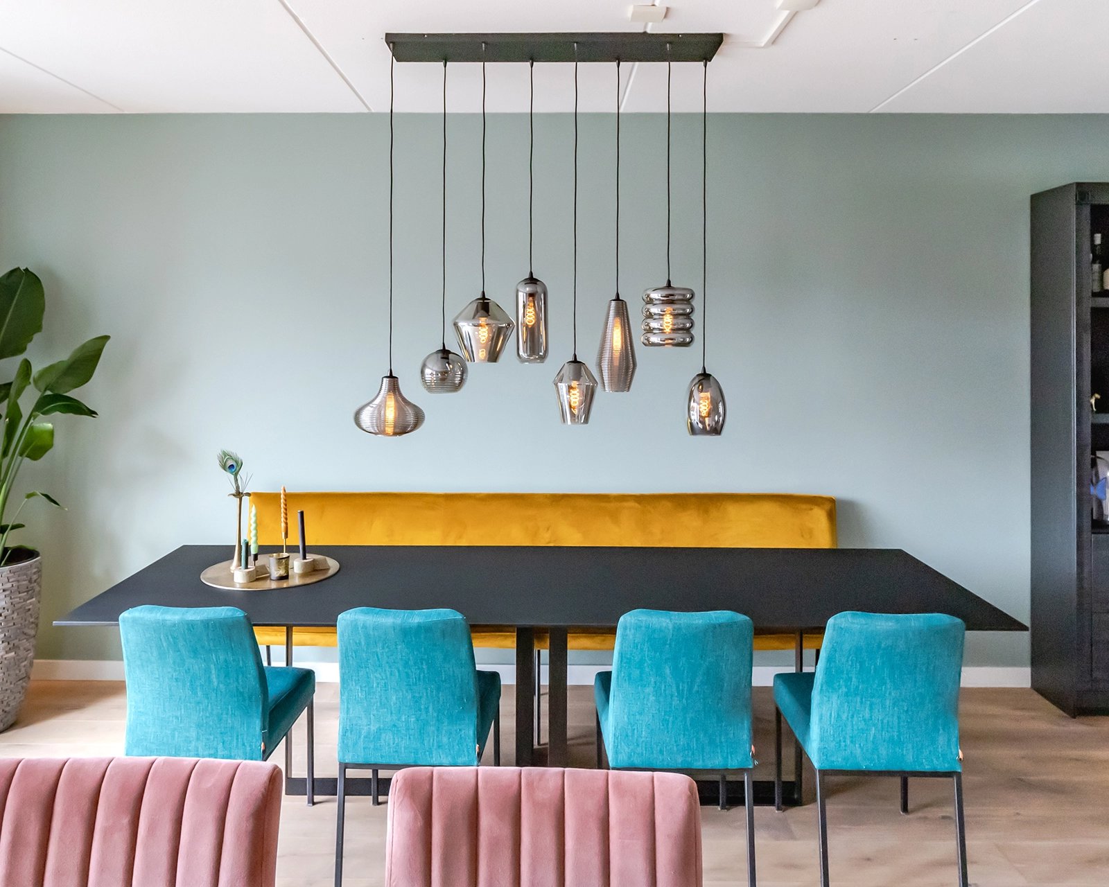 Materiaal: juke - gold 132. Rechthoekige Fenix eettafel meryl.