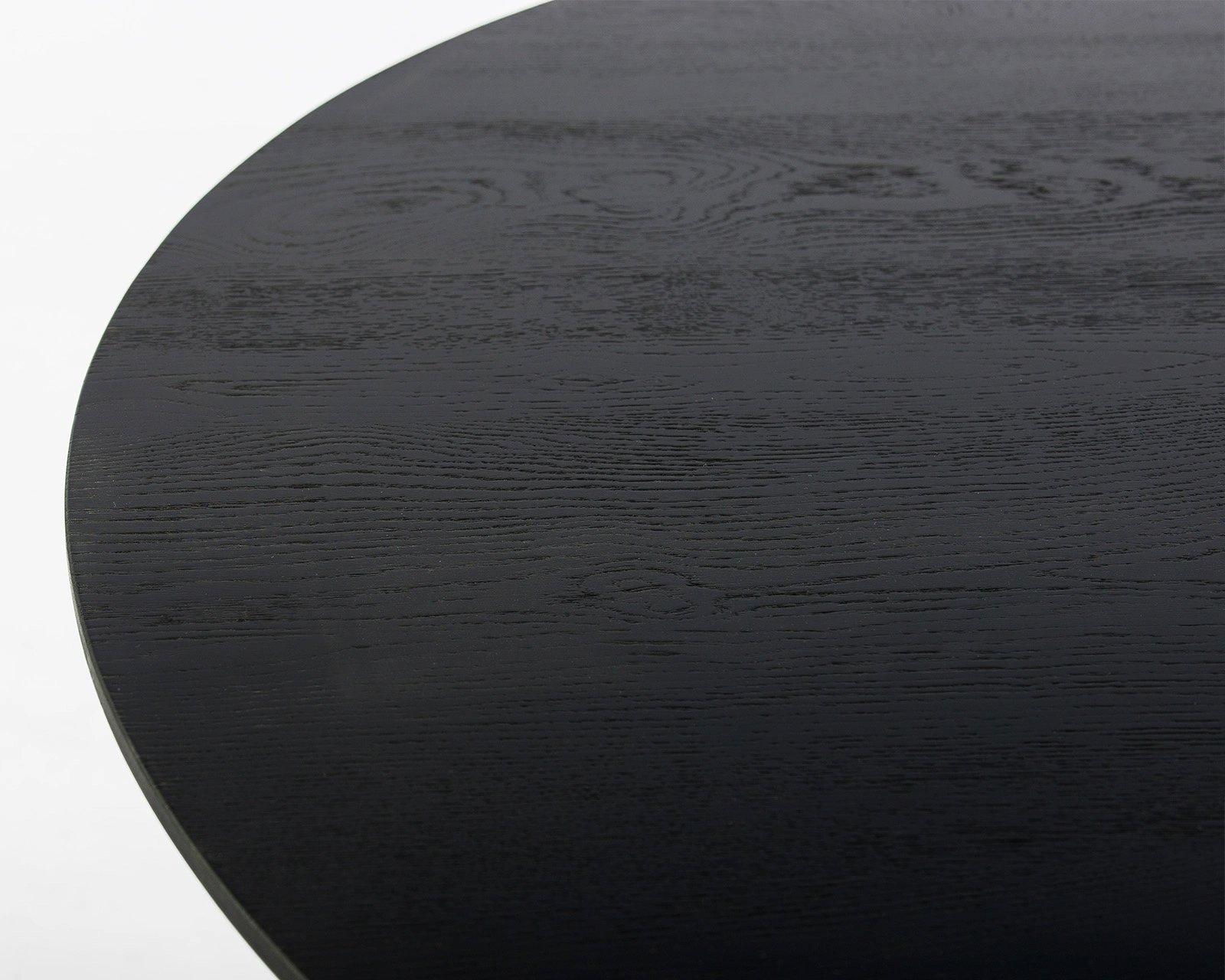 Ronde eettafel van eikenhout met een Savie onderstel tafelblad | Table du Sud