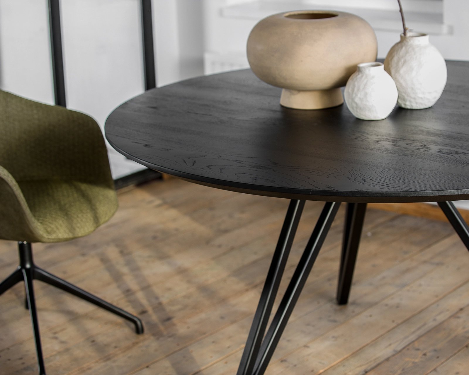 Ronde_eikenhouten_eettafel_chaneau3