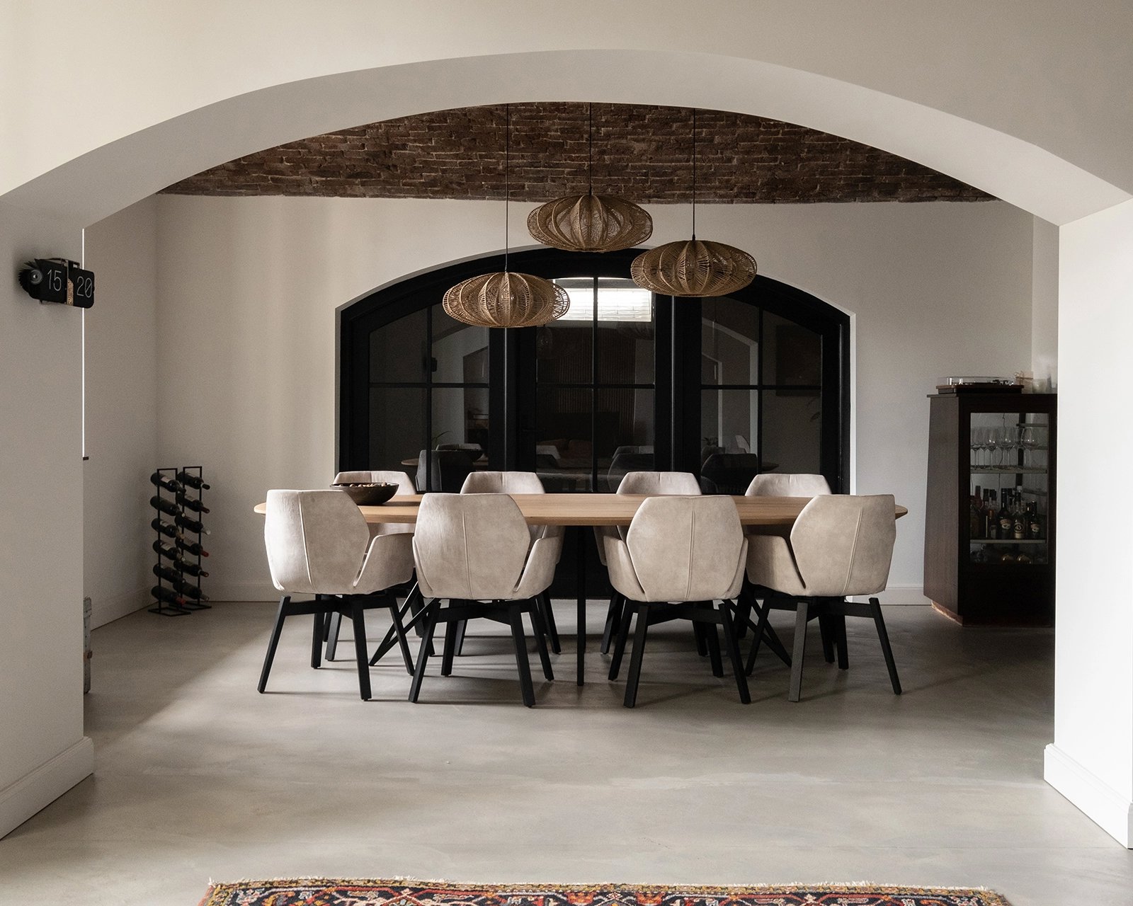 Mood_stoelen_deens_ovale_tafel_pomm6