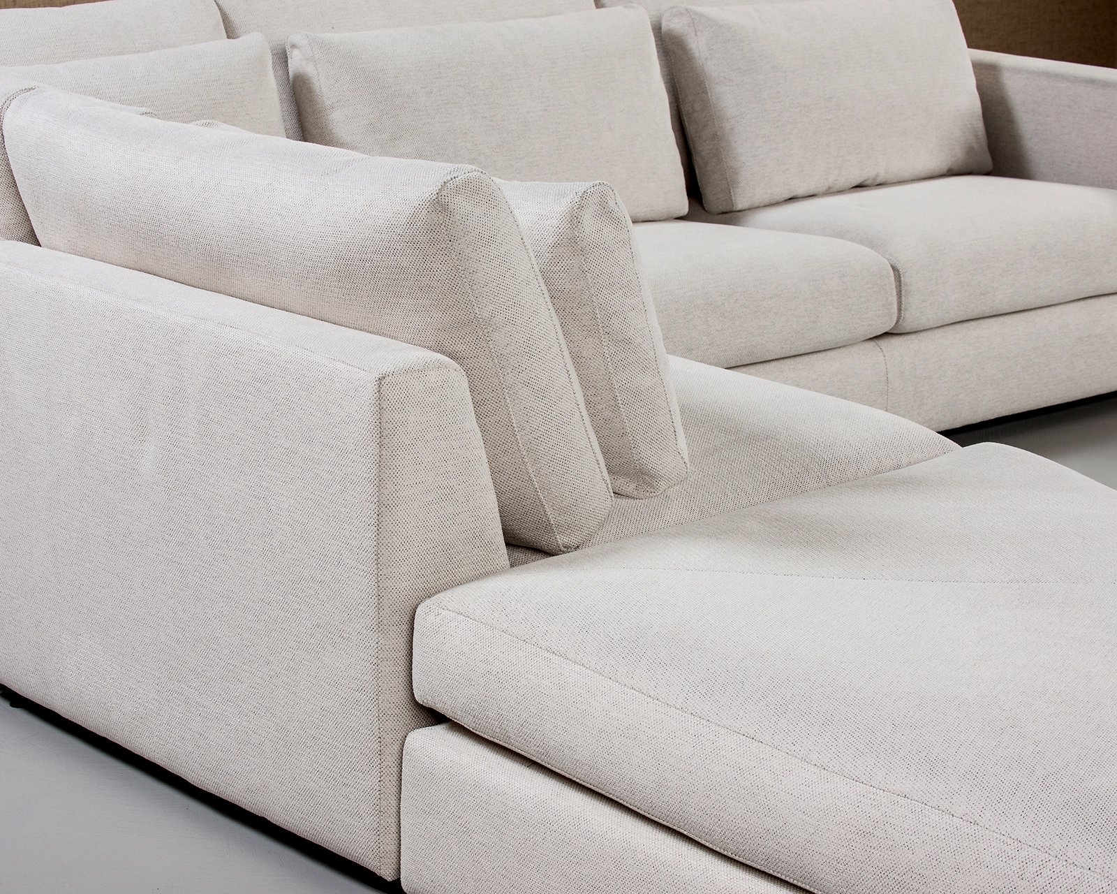 Bank Poppy in Emmen - 11.