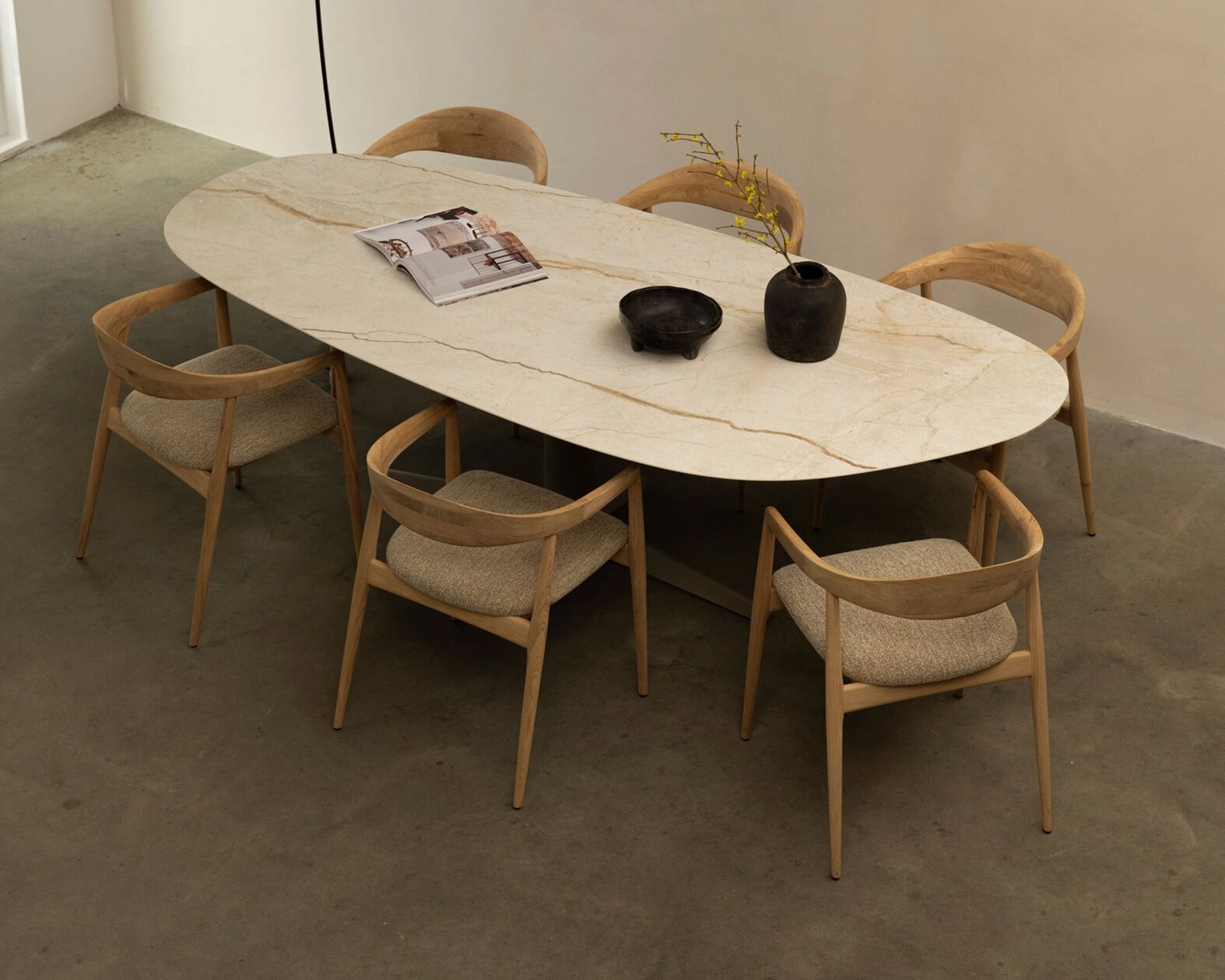 Keramische-tafel-met-structuur-42