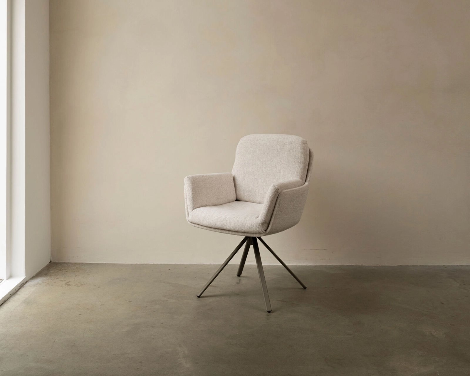 Eetkamerstoel-TDS-x-Mobitec-Plume-14