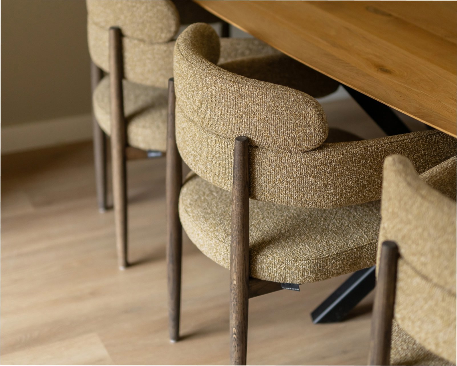 Bekijk alle meubels uit aflevering 4 van Kopen Zonder Kijken