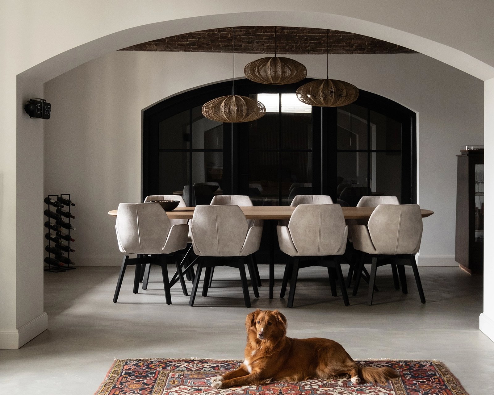 Mood_stoelen_deens_ovale_tafel_pomm7