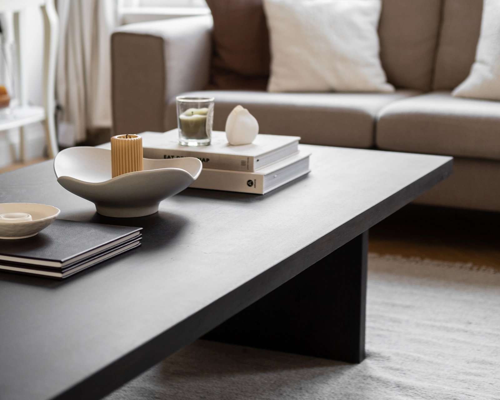 Bonqui JR salontafel in black smoke intense.