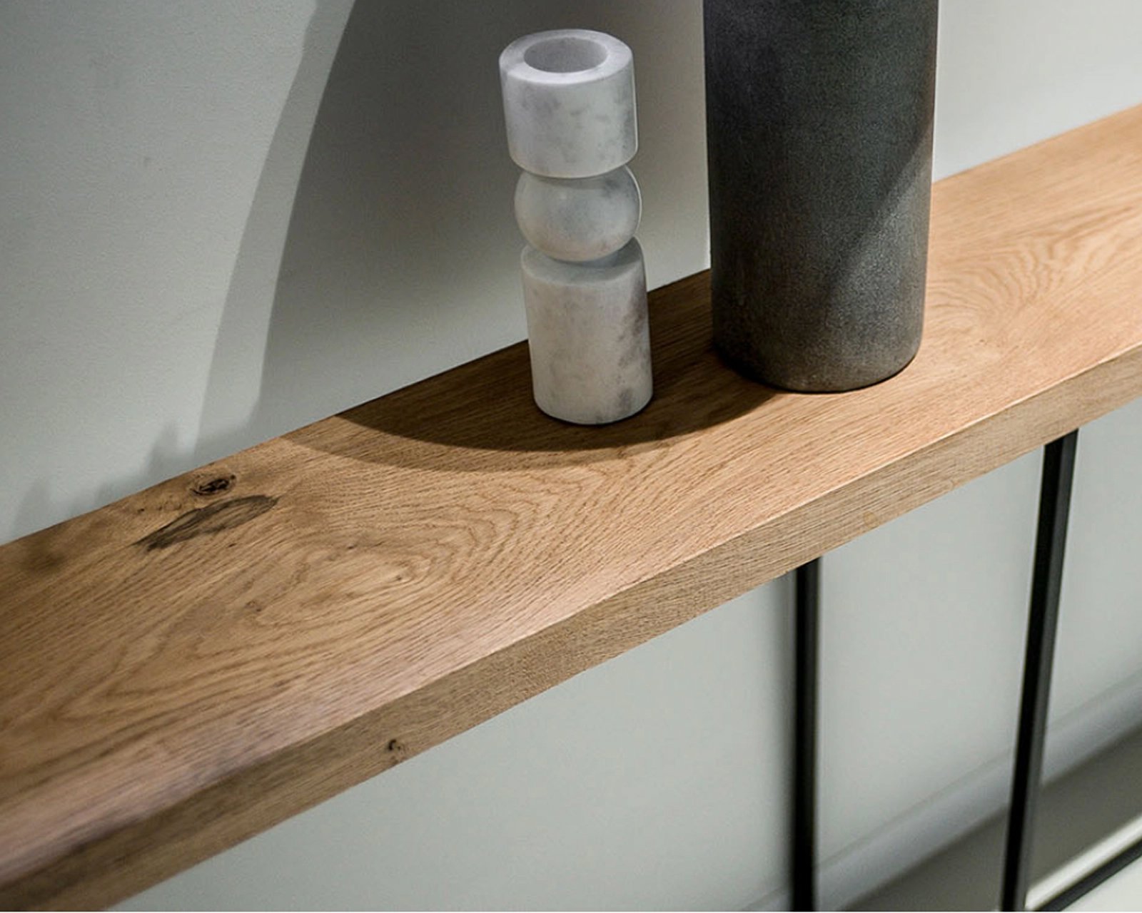 EikenhoutensidetableMalo-234446