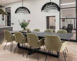 Rechthoekige-eiken-eettafel-felix-met-mood-stoelen