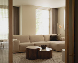 03_bank_salontafel_1600x1280