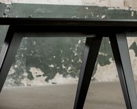 Ovale eettafel eikenhout met onderstel Eminent | Table du Sud