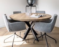 Ronde-eikenhouten-eettafel-Arlette