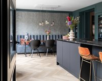 Rechthoekige_notenhouten_eettafel_lachaud