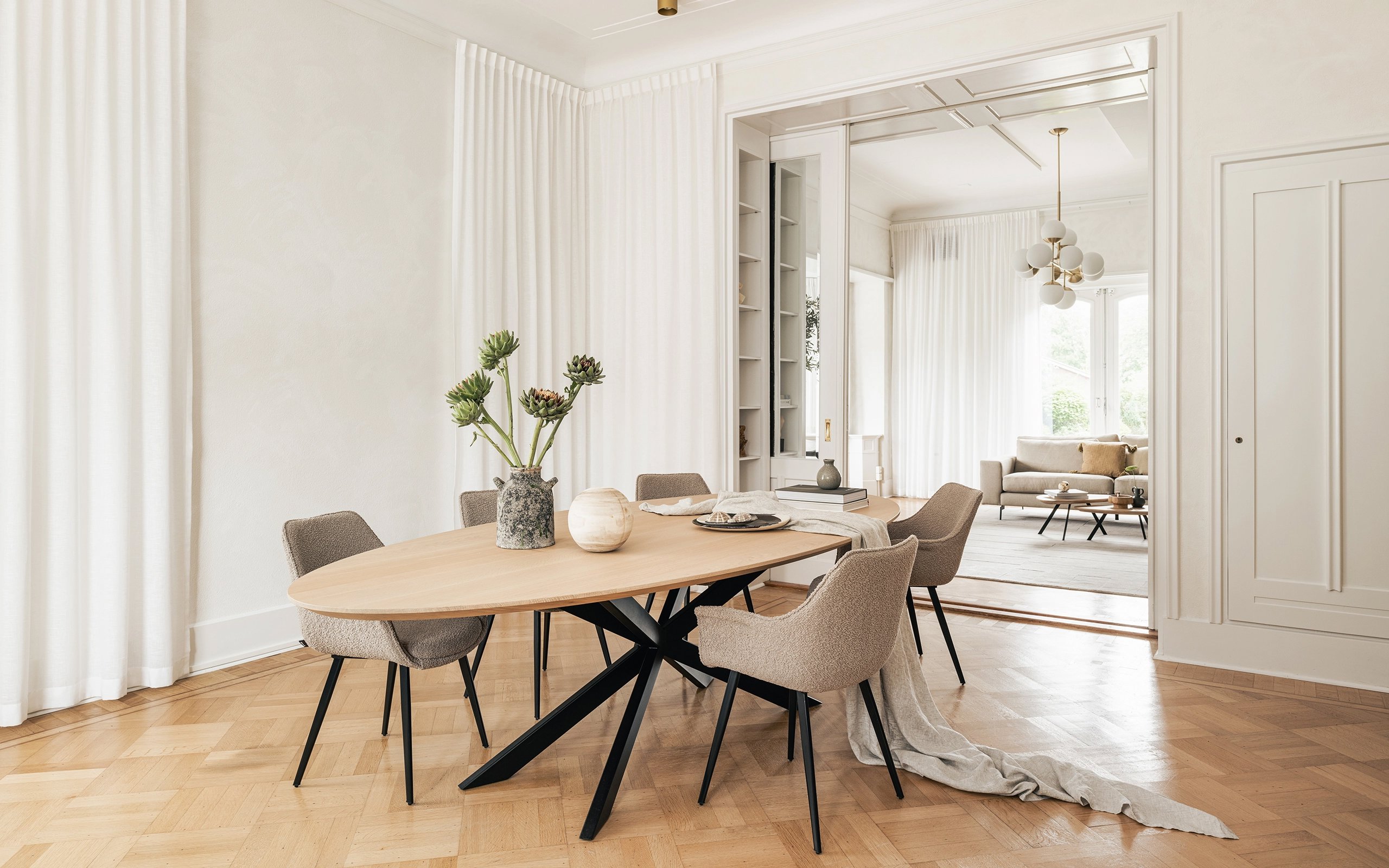 vier-ovale-vormen 4 ovale vormen | Table du Sud