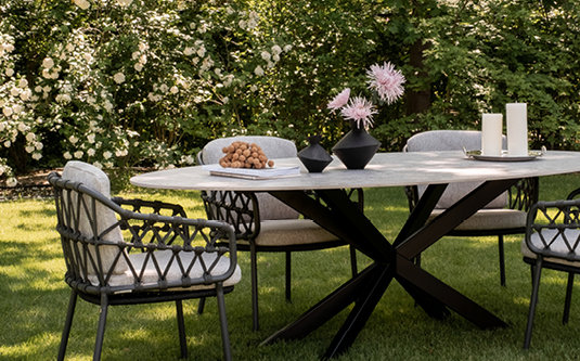 Design your own garden table