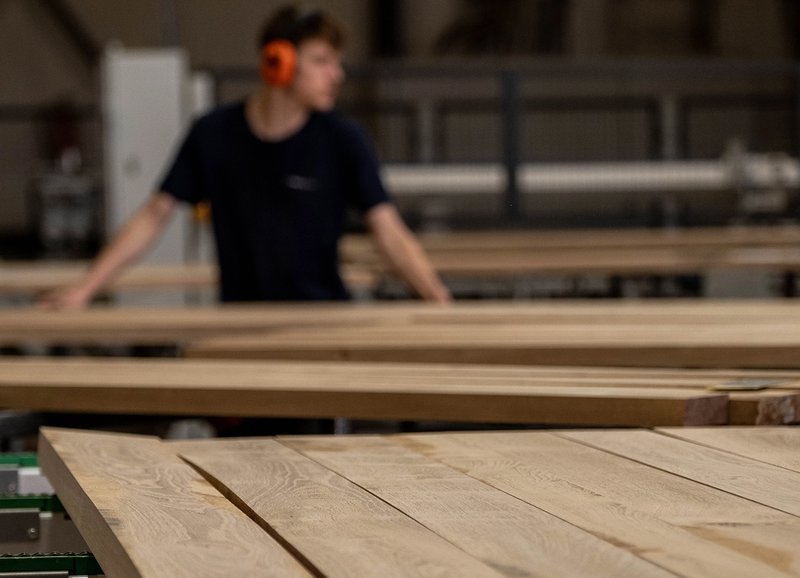 Wood brushing: what exactly is it?