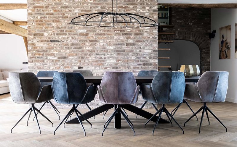 Oval dining table 10 persons | Table du Sud