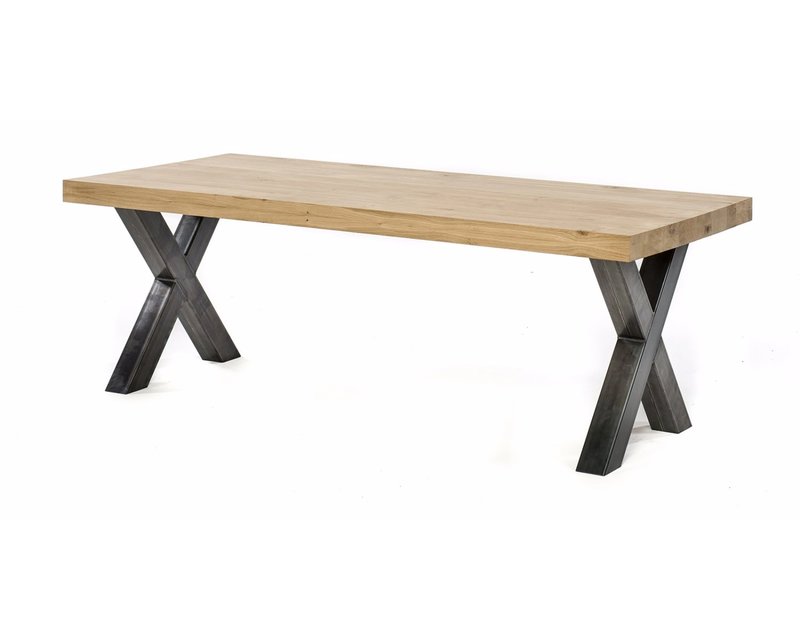 Oak dining table Nice X-frame 10x10